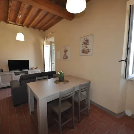 Casa Dei Canali, Sulla Piazza Del Paese - Services Included *